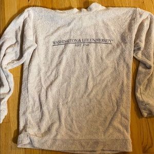 super duper comfy washington & lee sweatshirt!
